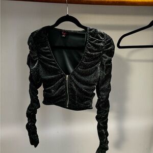 Zip Up Lulus Crop Top